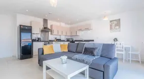 The Penthouse at Waterside Grange - By Tempstay - Image 4
