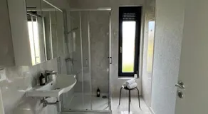 Modern Home Ula - Image 2