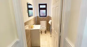 Abitazione-Villa-Bagno privato-Vista giardino-Emerson Park Mansion - Image 5