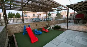 Myral Guesthouse - Image 5