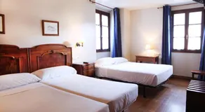 Hotel Trinkete - Image 2