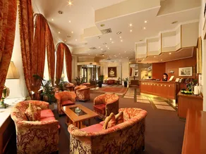 Grand Hotel Bohemia - Image 4
