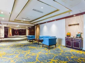 The Dynastys Hotel - Image 5