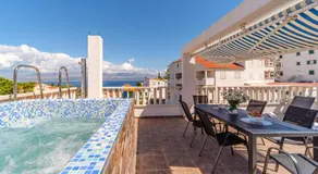 La Perla Apartments - Image 3