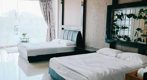 Lovely Homestay - Image 2