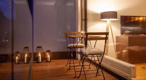 Cosy Design Apartment IV - Image 3