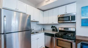 Boston Apartment near T - Image 4