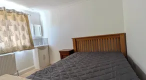 6 bedroom house Trochetia - Image 3