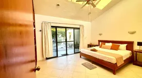 Beachfront apartment with swimming pool. One bedroom - Image 2
