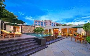 Royale Sarovar Portico Agra - Image 2