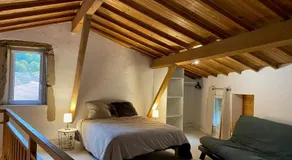 Appartements dans bâtiment historique, au cœur du vieux Voreppe - Image 2