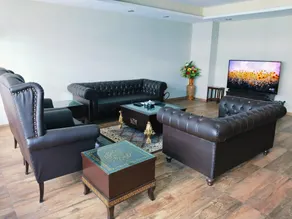Centaurus Mall Vista: Luxe 3-Bed Margalla View! - Image 4