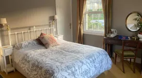 Holly House - Image 2