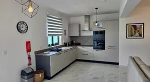 Coastline, Lovely Seafront Apartment - Image 3