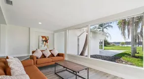 Lakefront Luxury w Private Dock Sunrises - Image 2