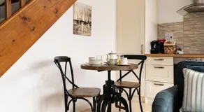 May Cottage - Image 5