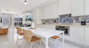 250 Collins By Sextant - Image 3