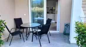 Paralia Ofriniou Iro Residence - Starlink net, Courtyard, Naturally Shaded Terrace, 100m from Beach and Top Taverns - Image 2