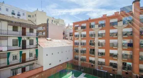 Puerta de Atocha - Acogedor estudio para 4 con piscina - Image 5