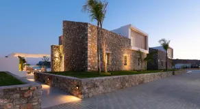 Lindian Poem Villas - Image 5