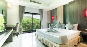 Prelude Hotel - Image 5