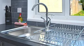 Lily House by YourStays - Cosy 3 Bedroom House in Crewe - Image 5
