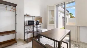 Luxar Suites & Apartments - Image 3