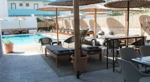 JP Pool & Apartments - Image 3