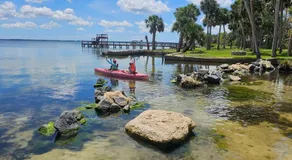 Nasa waterfront Dolphin Suite - Image 3