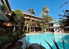 Red Coconut Beach Hotel Boracay - Image 5