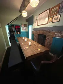 The Crown And Cushion - Image 5