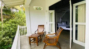 Silver Lake Villa & Boat Safari - Image 4
