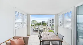 Belle Escapes 710 Elevated CBD getaway with magical views - Image 4