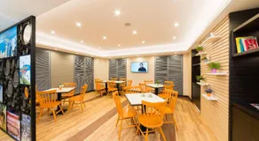 West Inn - Image 3