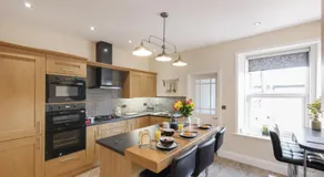 The Abbey Apartment - Image 5