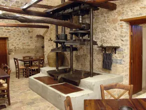 Liotrivi Historical Mansion and Boutique Hotel - Image 5