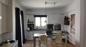 Minimal apartment by the beach - Image 3