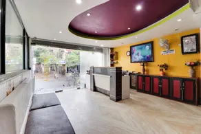 OYO 45398 Kunal Hotel - Image 3