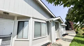 Beautiful 2 bedroom 2 bathroom house - Image 5