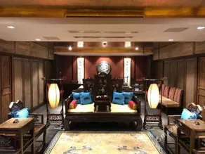 Auspicious Business Hotel - Image 2