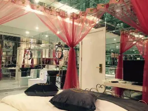 Huada Theme Hotel - Image 2
