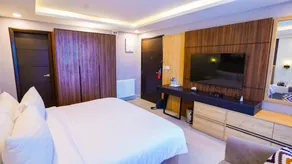Fiora Hotel - Image 5