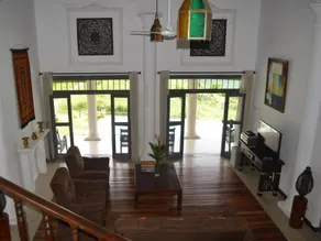 Villa Tee Four - Image 4