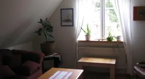Stuga i skogsbryn - Image 2