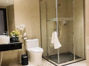 Huansha Business Hotel - Image 5
