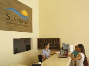Sunrise 42 Suites Hotel - Image 3