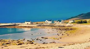 Lavelle's Seaside House & Mickey's Bar - Image 4