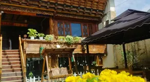 Shangri-La Youran Valley Inn - Image 4