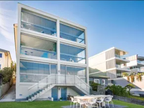 Tamarama Oceanfront Apartment - Best View in Sydney - Image 5