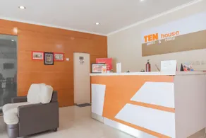 RedDoorz Syariah near BTC Fashion Mall - Image 3